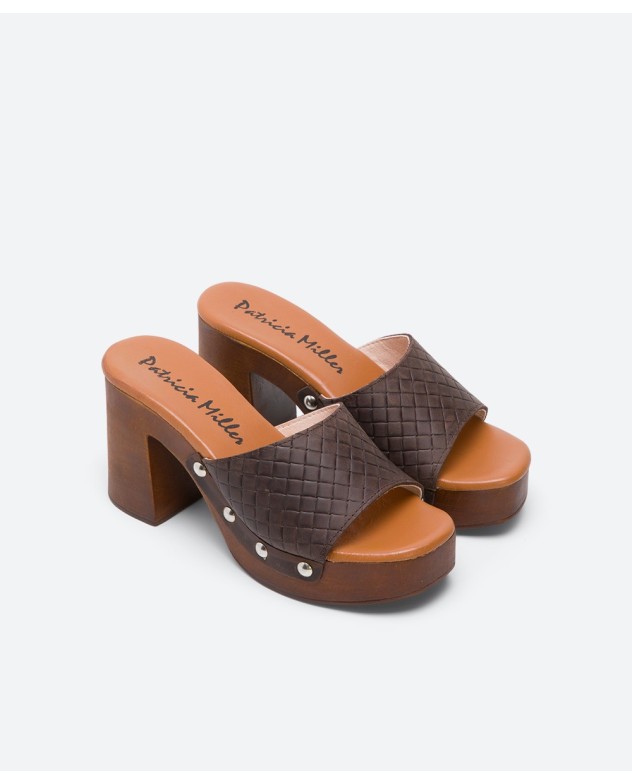 SANDALIAS PLATAFORMA AGOST MARRÓN 6253-51501